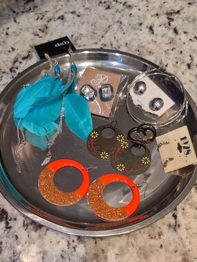 18 Pairs Of Earrings